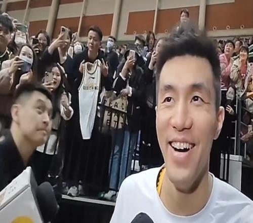 杨鸣下课,辽篮崩塌始于郭艾伦被赶走!现在终于知道谁才是队魂了