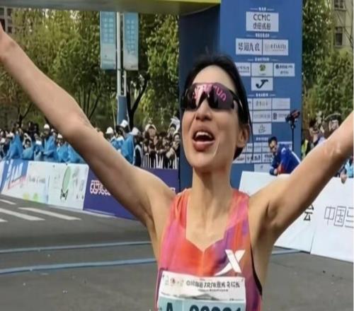 張水華斬獲辭職後首個全馬冠軍，獎金4萬元