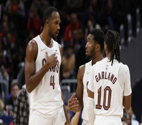 分析：騎士隊(duì)優(yōu)先考慮莫布里和艾倫的策略正在取得成效，內(nèi)線優(yōu)勢