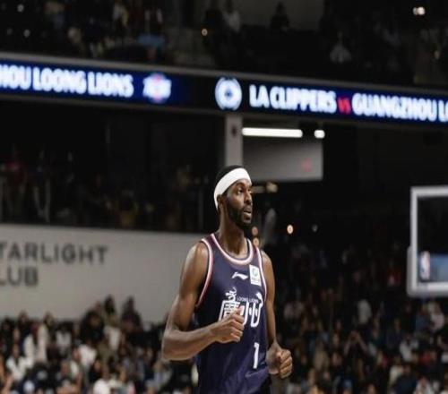 官方欢迎JustinHoliday加入广州龙狮!