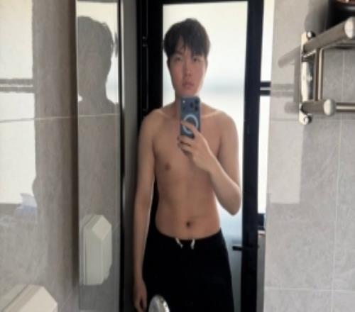 媒體人：Bin哥現在就故意搞弱智人設等之後正常點就是口碑大反轉