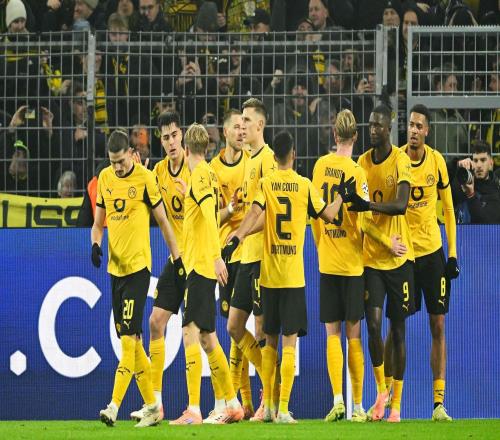 与4结缘,多特5轮欧冠联赛有4轮打入4球,剩下1轮被曼城进4球