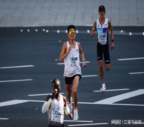 丰配友的轶事及某品牌赢麻了