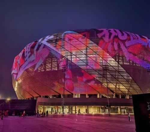 重慶銅梁龍中超新主場長啥樣更衣室內可熱身，南看臺可容納萬人球迷方陣