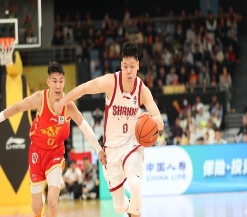 CBA揭幕战首秀乱套了8大外援混战:34岁老将参加新秀赛