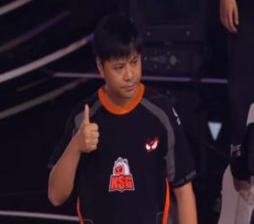 期待报饿狼之仇!EWC街霸6:小孩52击败日本选手Torimeshi晋级八强