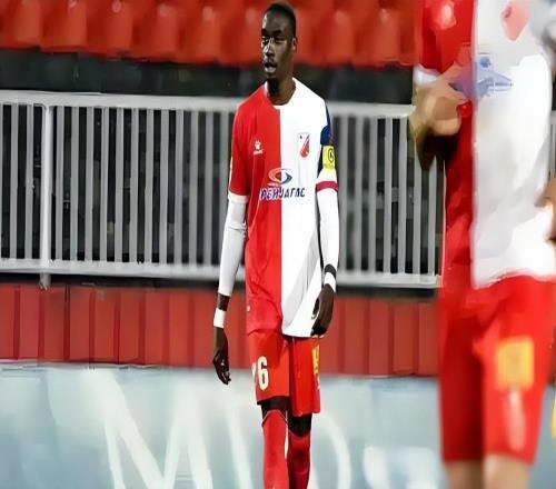 上港原本也想引进达万，，，，，，，却被国安截胡捡到宝，，，，，，，超等杯天下波破门