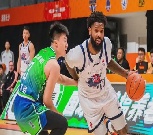 不會裁掉鮑威爾！山東男籃已將三名外援合同轉(zhuǎn)正，邱彪還有大動作