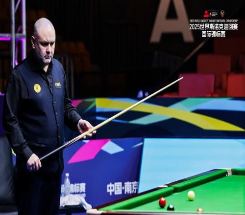 斯诺克国锦赛:希金斯62战胜墨菲,马奎尔61战胜舒尔第