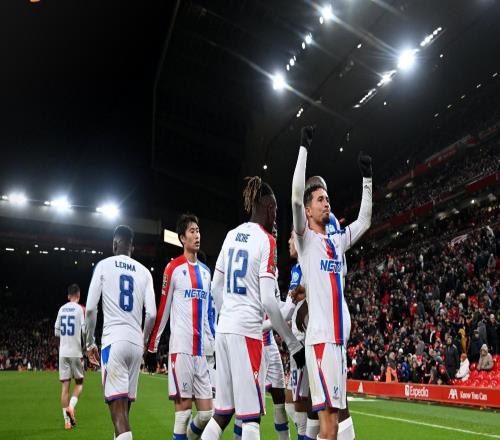 自1934年后，利物浦首次在安菲爾德于國內(nèi)杯賽以三球差距失利