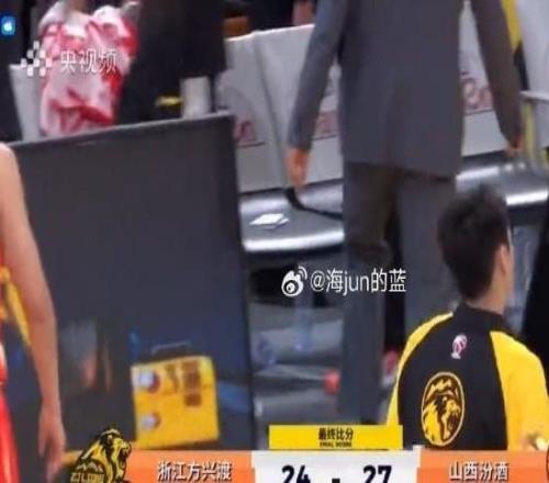 媒体人:观众提前走信号提前掐,潜力赛打了篮协的脸下赛季大概率没了