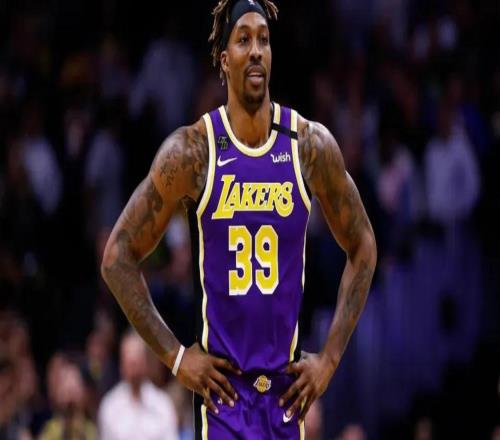 故意回避霍华德支持湖人园区冠军,却用错对象,双重打击