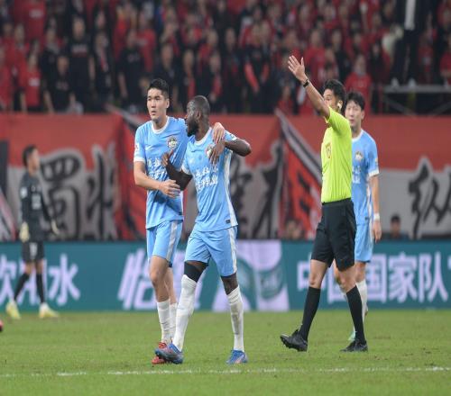 王上源挺阿奇姆彭:比赛中我们各为其主,平日里我们互相尊重