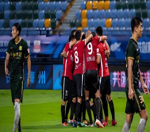 成都蓉城意外成本赛季争冠第一热门,多个竞争对手被罚,值得期待