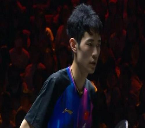 陳俊菘32戰勝法國選手泊雷特，晉級中國大滿貫男單16強