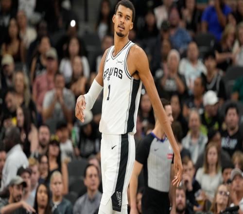 热火此前场均131.5分,面对马刺的防守本场仅获101分