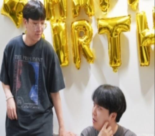 爆料人:Kanavi拿一份不错的合同去了HLEElk在拉扯不一定就是WBG