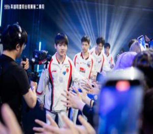 太猛了吧！TES橫掃BLG後戰績來到4勝1負，暫列LPL常規賽榜首！