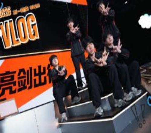 JDG决赛记录视频Tabe小白安慰队员：比赛没有一步登天,承认差距