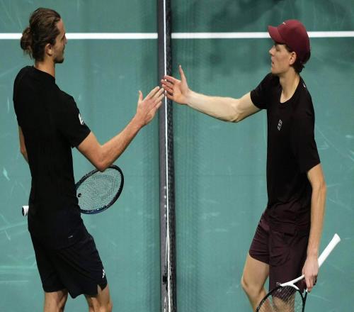 血洗兹维比肩德纳,谁能阻挡辛纳卫冕年终