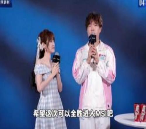 餘霜：管澤元更博銳評：Bin哥怎麽這麽瘦了看著好帥