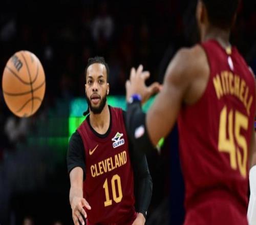 首秀,仅获12分,他是打开快船死局的钥匙吗