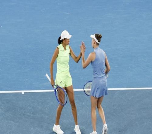 宝刀不老！中国金花张帅时隔七年再次杀进澳网女双决赛