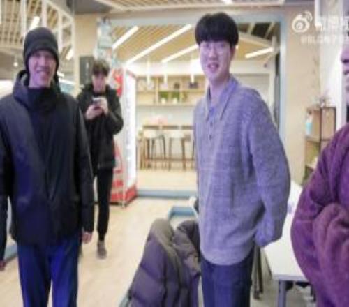 排面啊ONBin在BLG基地热情迎接Viper，ON更是带Viper参观全部设施