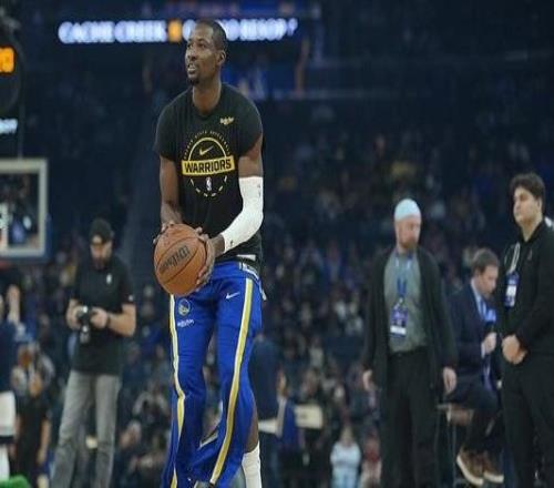 科爾談庫明加能否回歸輪換：他需要比賽節(jié)奏目前還沒走到那一步