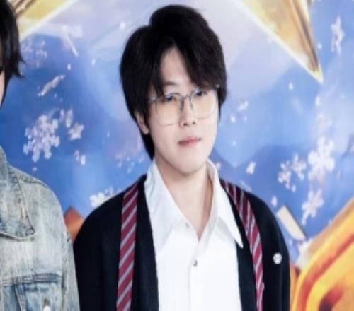 Zhuo分享全明星返图:全明星很好玩谢谢邀请直播下棋记得来看