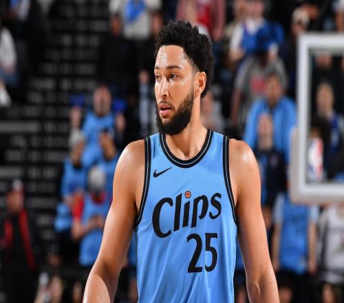 若現(xiàn)在退役也不愁了16年狀元西蒙斯在NBA的薪資總額超過2億美元
