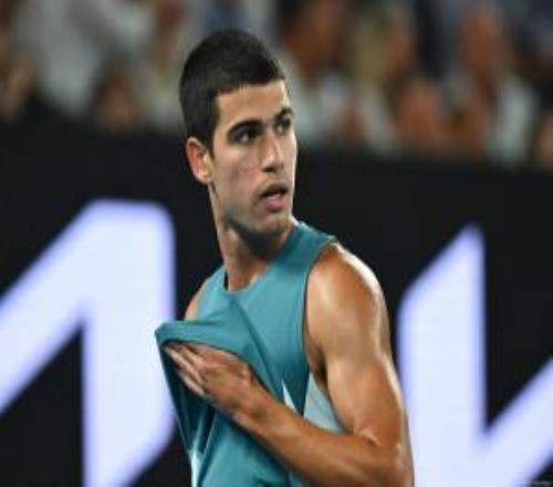 美国网球选手：跟全满贯得主阿卡聊过打LOL的事，说不定他会来玩