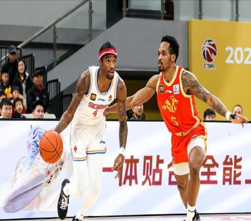 坐地起價！多家俱樂部追求CBA得分王，加盟廣東宏遠希望渺茫
