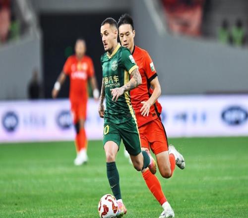 中超夏窗标王降维打击!罗马尼亚国脚3场造5球,浙江队赚疯了