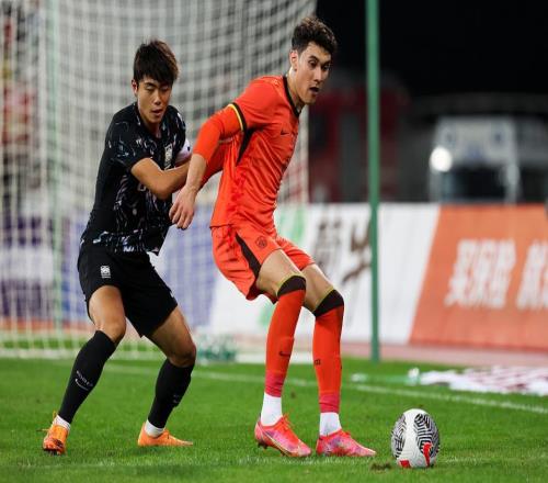 国足抗韩福将22岁红星成新版于大宝!中超19场0球+为国9场进7球