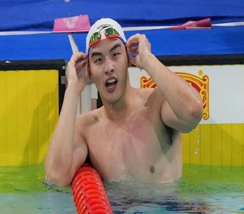 “天才少年”鄭英昊，在全運會的泳池里破繭成蝶