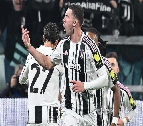 米体:巴萨希望让弗拉霍维奇接班莱万,拜仁米兰同样有意