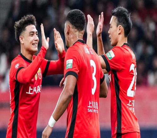 中超争冠形势:蓉城提前出局!海港领先申花2分+末轮平英博即卫冕