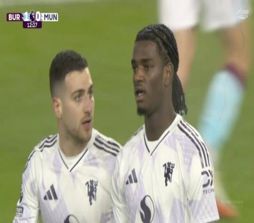 英超3連平！曼聯(lián)22戰(zhàn)平保級隊：謝什科梅開二度海文倒霉蛋