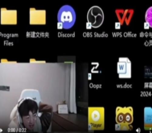 957:T1官宣小吕布离队那可以聊了啊我前几天就听说Peyz去T1了