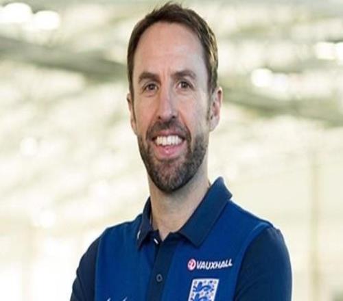 talkSPORT：若阿莫林下課曼聯可能選南門，拉爵最近與他聯系