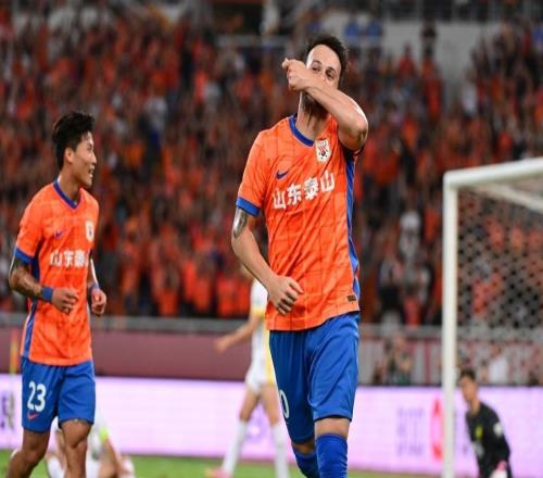 泰山6戰(zhàn)不??！5戰(zhàn)申花不勝，卡扎戴帽王大雷送點，延續(xù)3魔咒