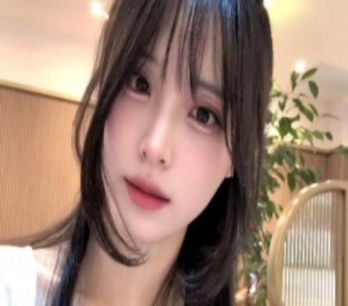 Ruler前女友曬現場觀看GEN奪冠視頻并繼續為Ruler所在的GEN加油