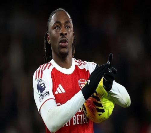 阿森纳10号困局!高价强援被改造成型,冲冠之路竟埋用人隐患