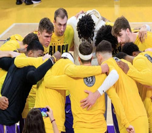 一场96115给湖人送上大礼!冲前4有戏,紫金军争冠仅剩唯一隐患