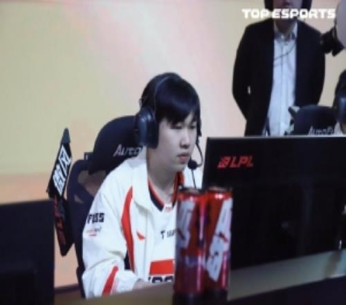 涵艺谈naiyou事件：最该心疼是粉丝和小奶油那把小火龙有机会的