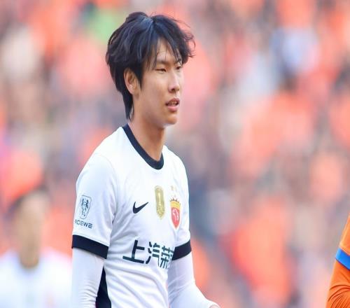 邵佳一听到了吗20岁中超冠军王牌喊话:想进国足!球迷却泼冷水