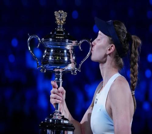 强！两位妈妈级球员位居前十