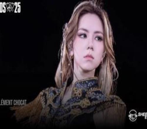 Reddit熱議鄧紫棋唱S15主題曲：華語樂壇最大巨星東方的黴黴
