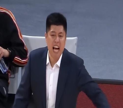 CBA最新排名：廣廈7連勝重返榜首山西主場爆冷4連敗四川0勝9負(fù)